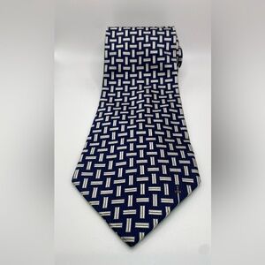 Gieves & Hawkes Classic Navy and White Geometric Tie